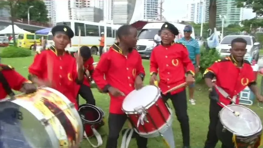 La Policía restringe la participación de niños en bandas independientes