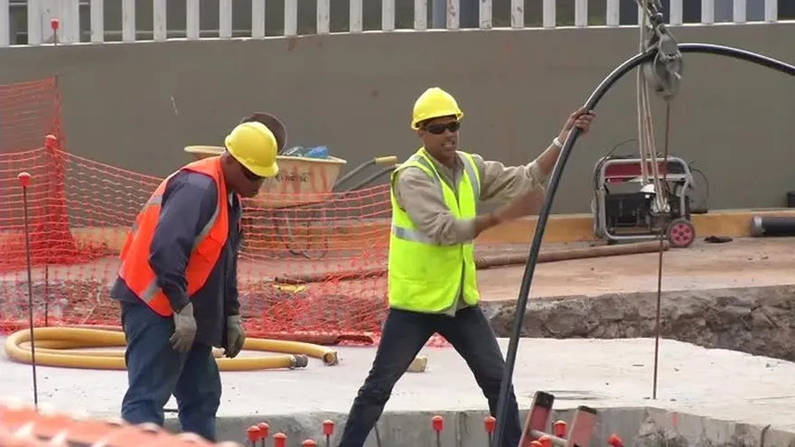 Inicia colocación de pilotes de la Línea 2 del Metro