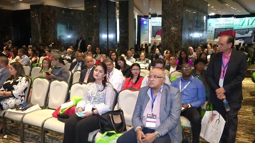 Capacitan a médicos para mejorar la atención primaria