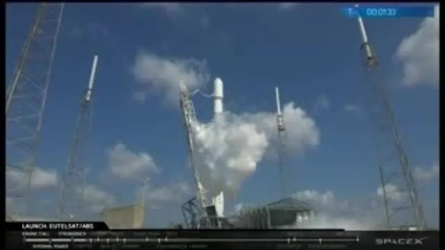 SpaceX pone en orbita dos satélites, uno para comunicaciones en Latinoamérica