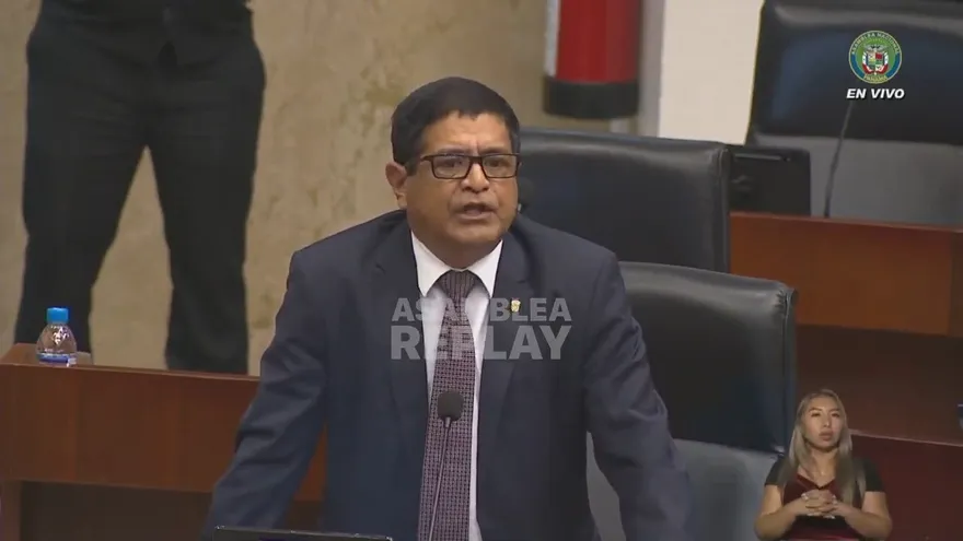 Diputado Bernardino González pide respeto 'la propiedad privada' de los funcionarios