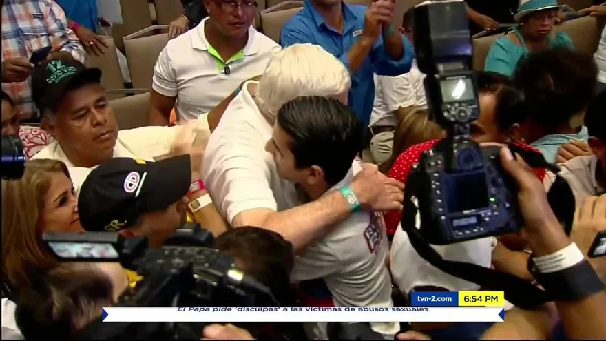 Facción de Rómulo Roux contrala directiva del CD