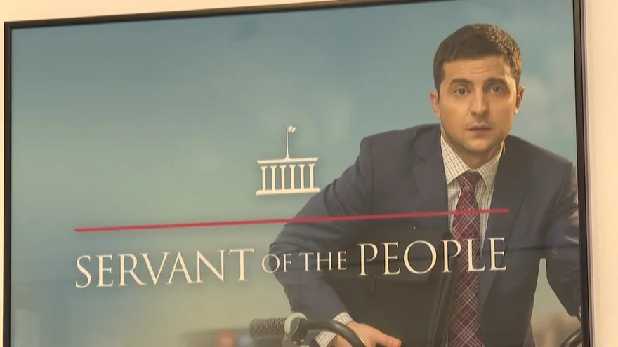 "Zelenski superstar", de las televisiones a "héroe" ucraniano