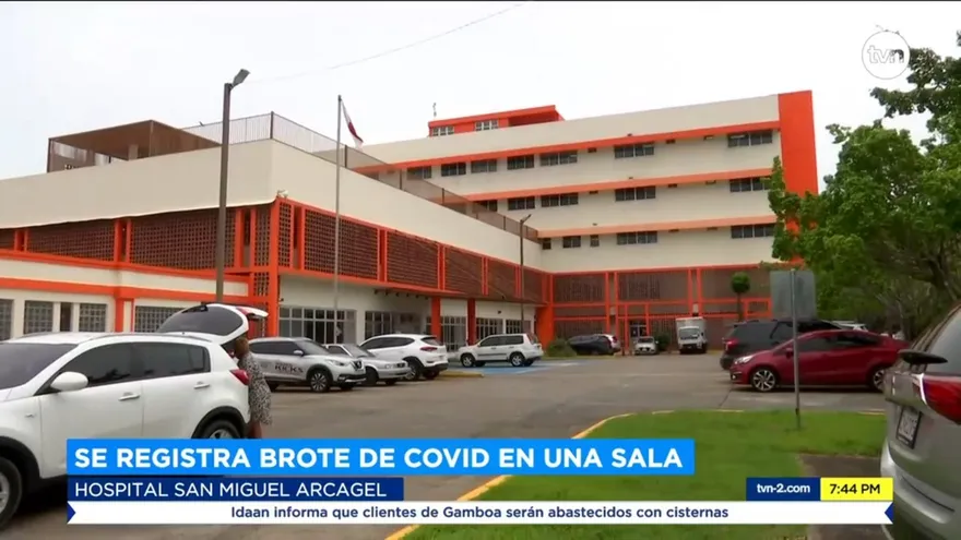 Se registra brote de COVID-19 en una sala de hospital