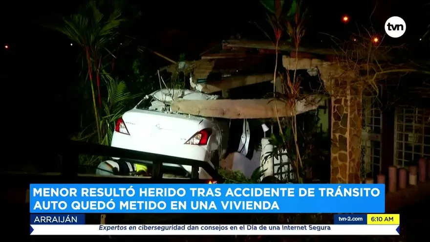 Accidente de tránsito en Arraiján, auto queda dentro de una vivienda