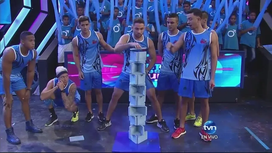 Una victoria única de los Machos armando la Torre de Madera