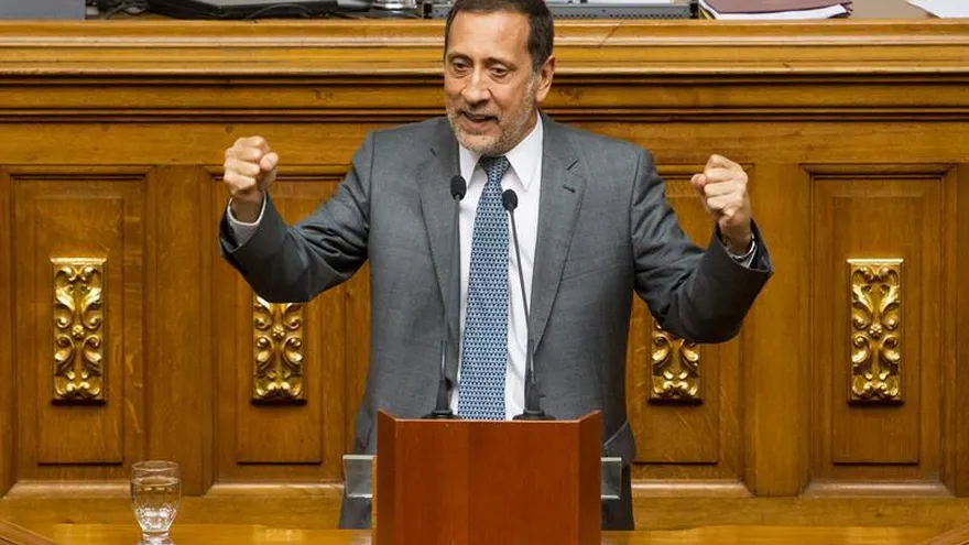 Jose Guerra, economista y diputado opositor de la Asamblea Nacional de Venezuela (AN; Parlamento).