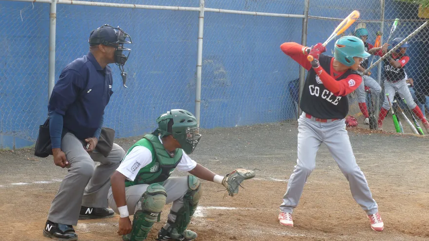Tres equipos van a desempate en el Nacional de Béisbol Intermedio