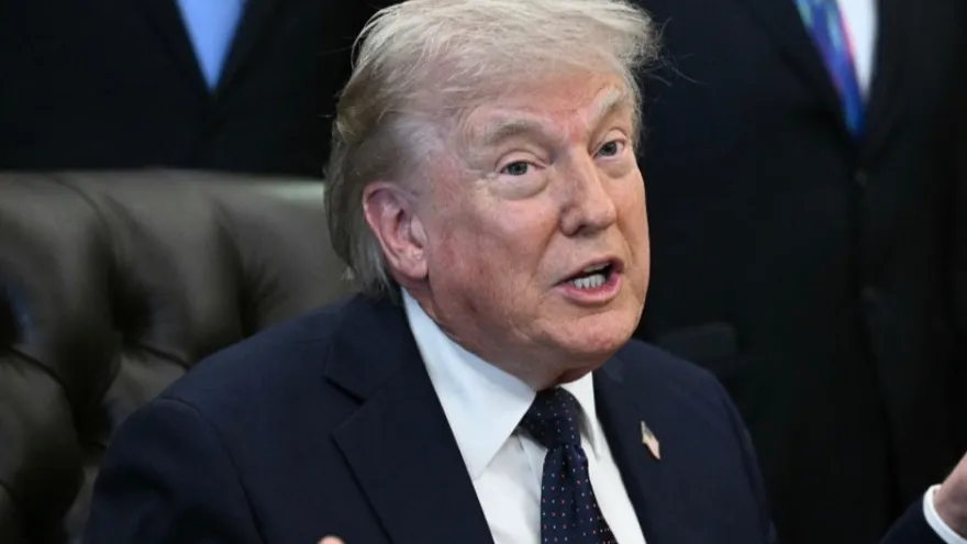 Trump propone al Senado confirmar en el cargo al F
