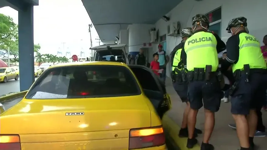 Hombre es asesinado en feria de Colón