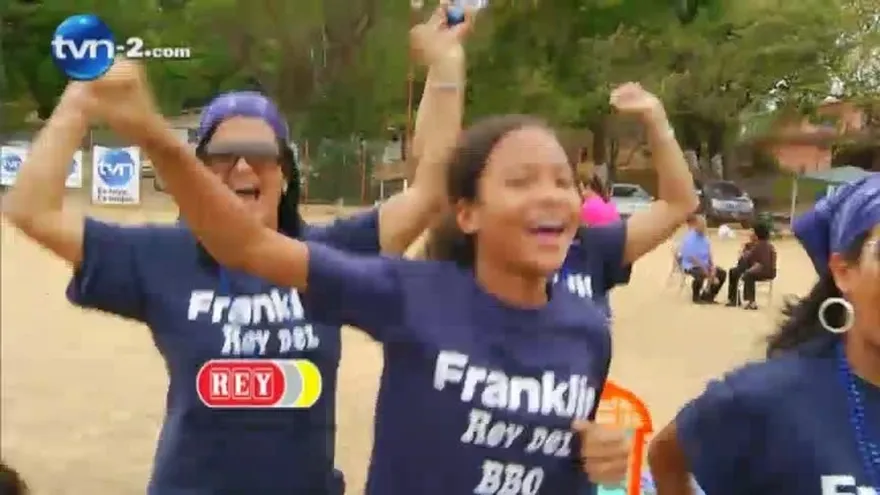 Rey Del B.B.Q. Reto #1 Atrapa La Gallina