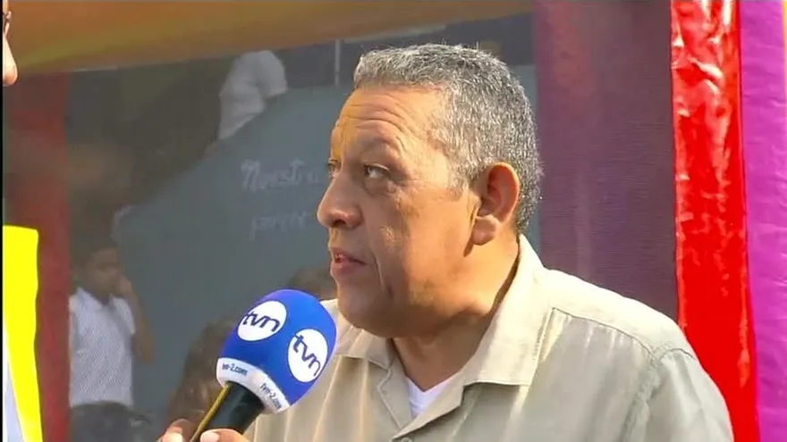 Resaltan el folclor en escuela Mateo Iturralde