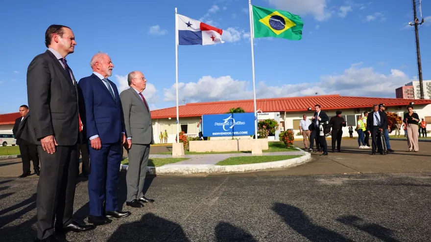 Luiz Inácio Lula da Silva tras su llegada a Panamá