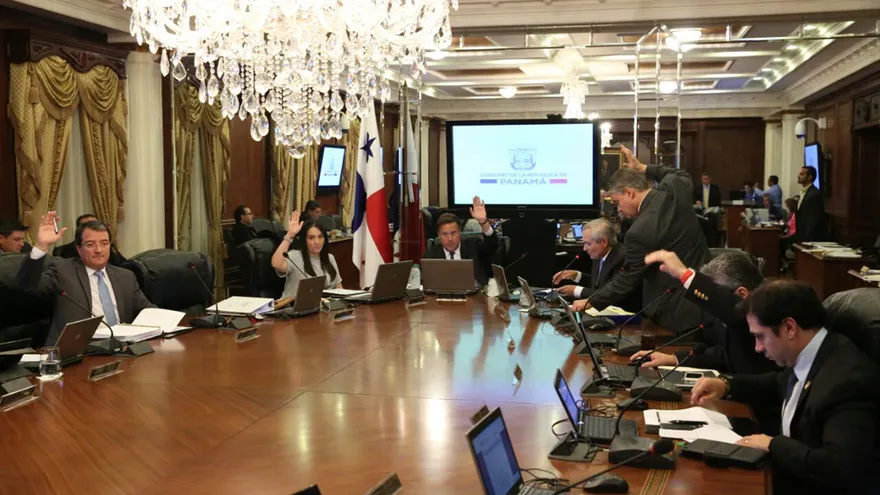 Modificarán ley que fomenta el desarrollo del sector industrial de Panamá. Fotografía/ Presidencia de la República