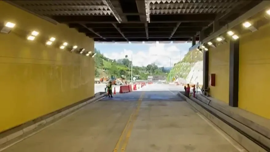 Colombia inaugura el túnel de carretera más largo de Latinoamérica