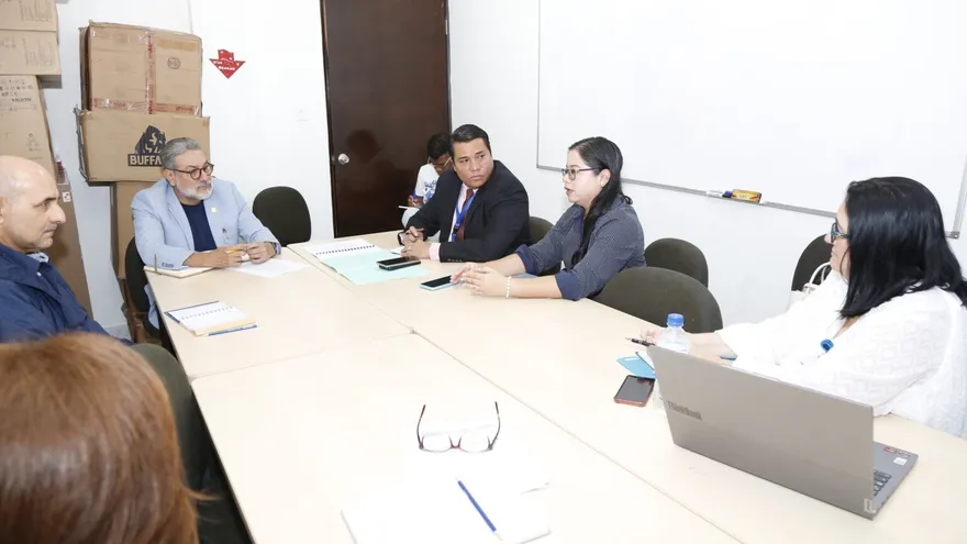 MiAmbiente y Imhpa coordinan hoja de ruta para consulta pública de tarifas y servicios