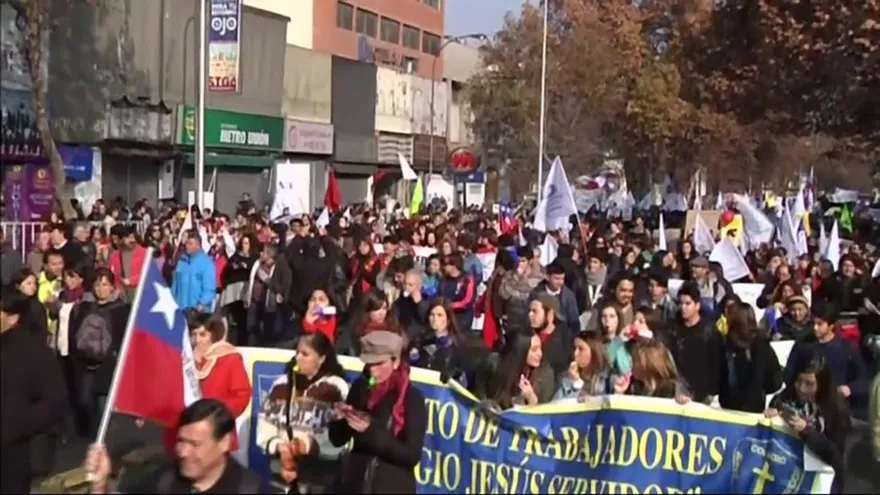 Estudiantes protestan en arranque de la Copa América