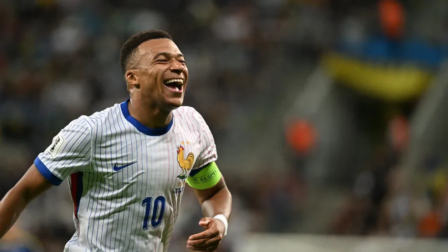 Kylian Mbappé anotó en el triunfo de Francia sobre Ucrania