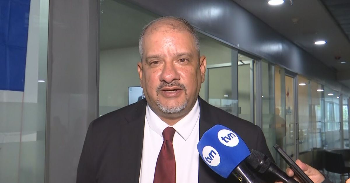 Presidente de la Asamblea pedirá explicaciones a la Contraloría y niega licencias sin sueldo de funcionarios