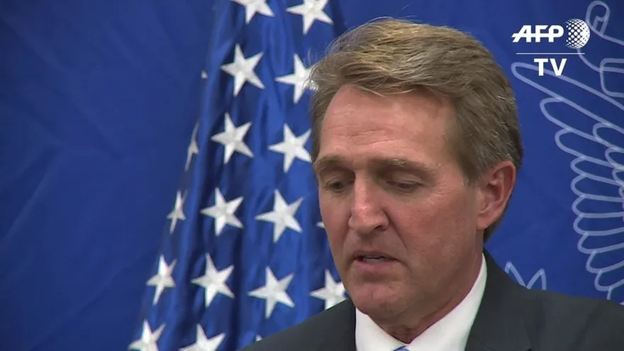 Senador de Arizona defiende relación con México