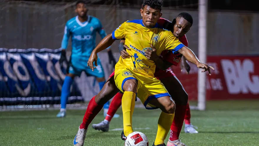San Francisco FC y Herrera FC midieron fuerzas en el estadio Agustín 'Muquita' Sánchez