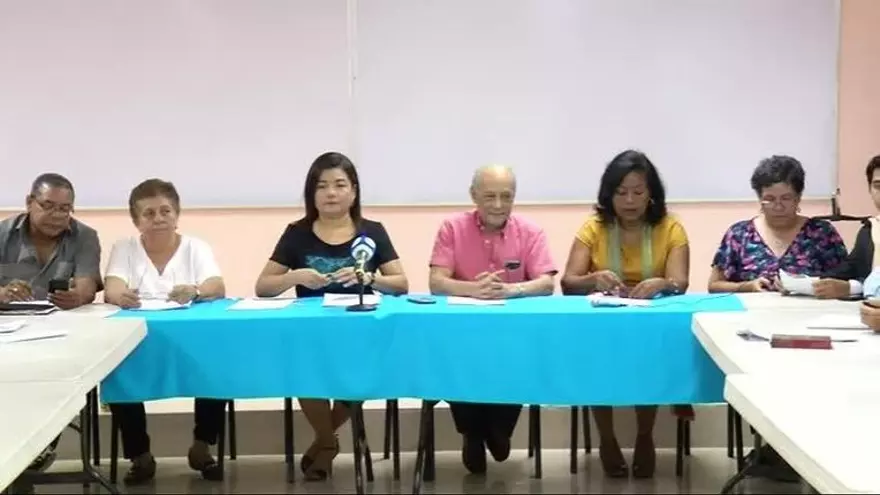 Sociedad Civil exige renuncia de Ayú Prado