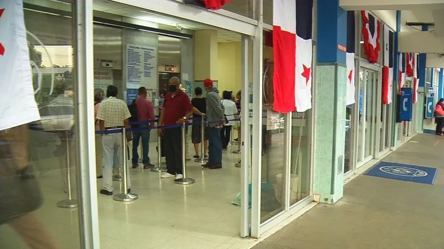 Jubilados siguen esperando respuestas del gobierno