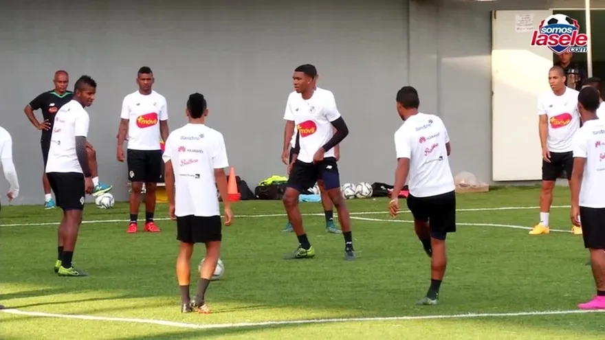 'Bolillo' Gómez convocó a 5 nuevos jugadores para los microciclos