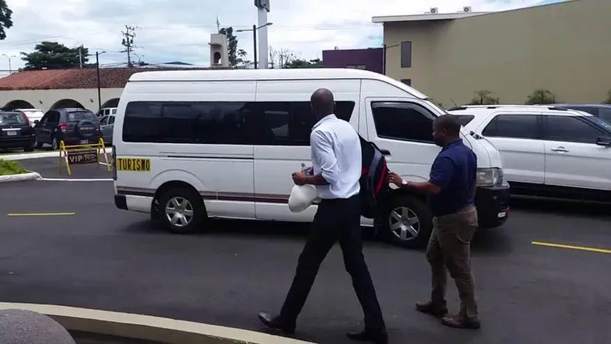 Salida de Paulo Wanchope en Costa Rica