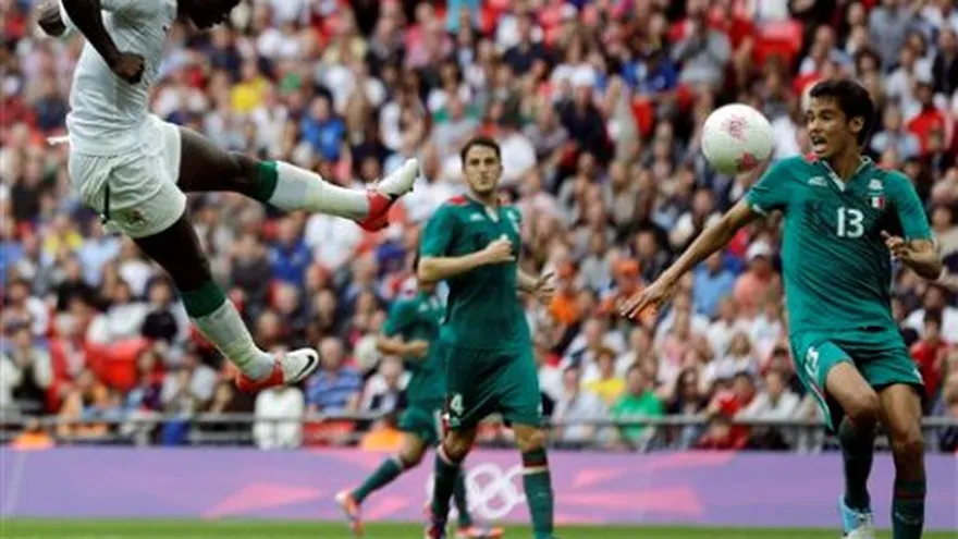 Konate se lleva cinco goles y mucho cartel