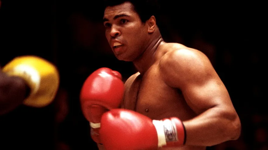 La desaparición física de Ali, entristeció al continente