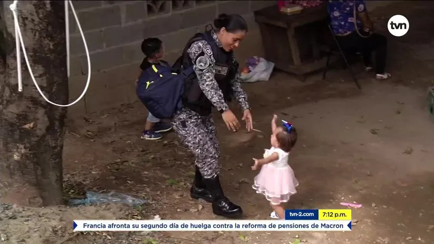 Ana Cortés, mamá lince al servicio de su familia y el país
