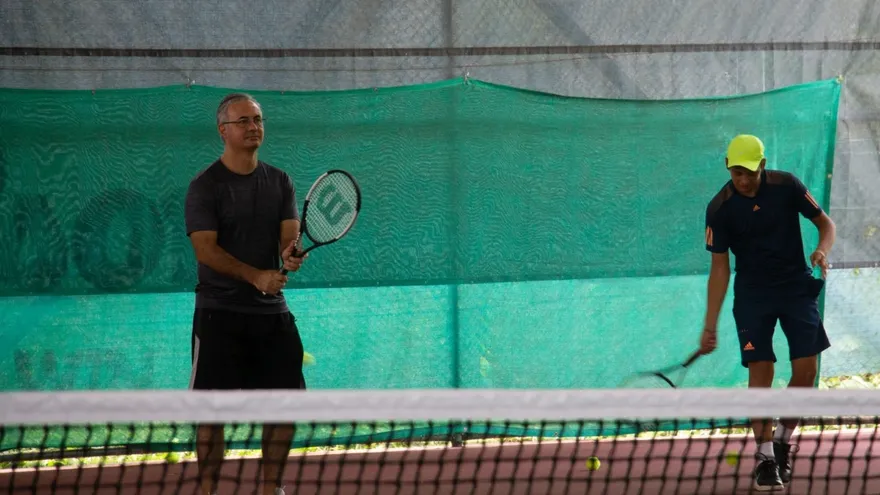 Copa Wilson de tenis llega a sus semifinales