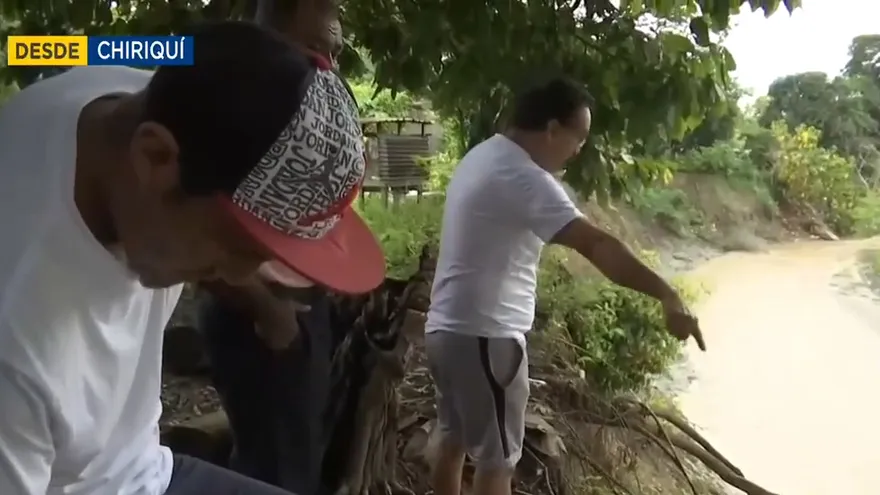 Familias en Barú claman por ayuda ante temor de perder sus casas