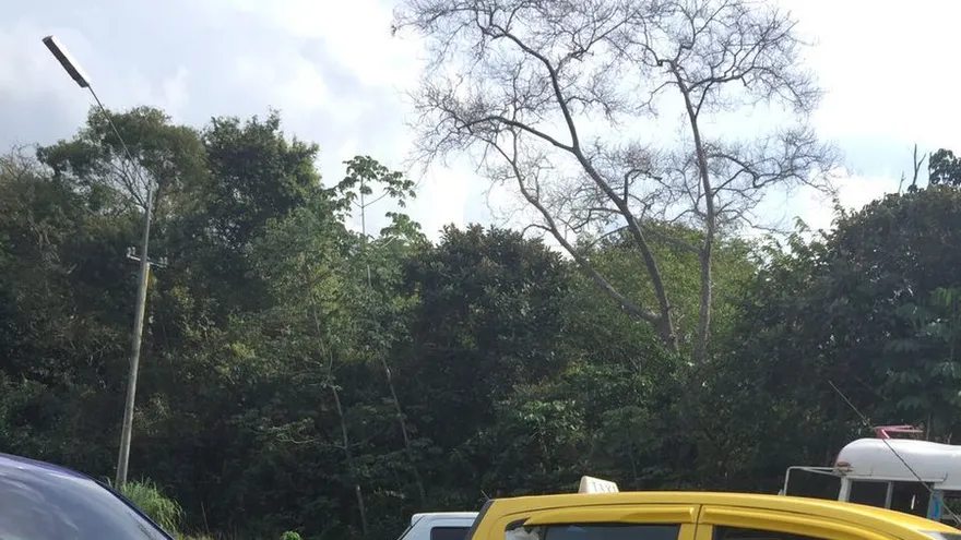 Se registra triple colisión en Loma Cová