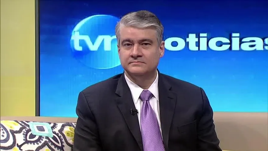 Ministro de Economía explica estrategias para empresas en caso Waked