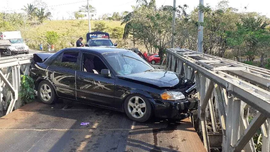 Tres heridos por accidente en un puente vehicular en La Chorrera