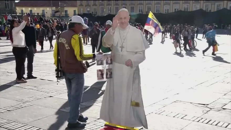 Preparativos para recibir al Papa en Colombia