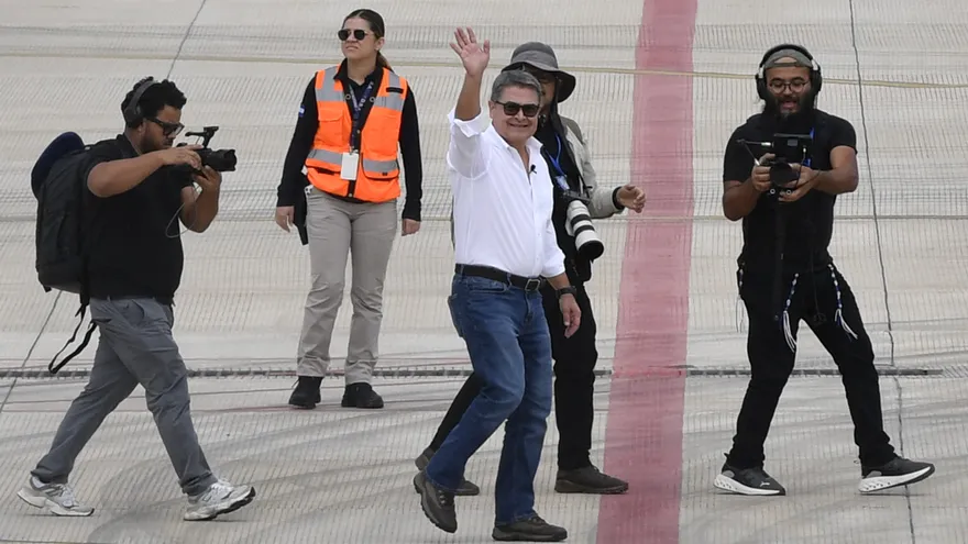Expresidente de Honduras Juan Orlando Hernández regresó a Honduras