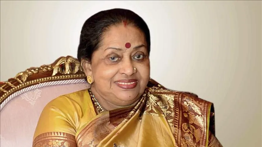 La primera dama india Suvra Mukherjee, esposa del presidente, Pranab Mukherjee, falleció hoy a los 74 años de edad en Nueva Delhi, informó la oficina del jefe del Estado.