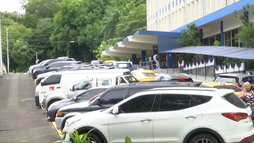 Ola de hurtos en estacionamientos del Complejo de la CSS