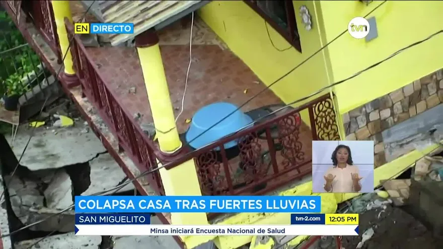 Desalojan a familia tras colapso de vivienda