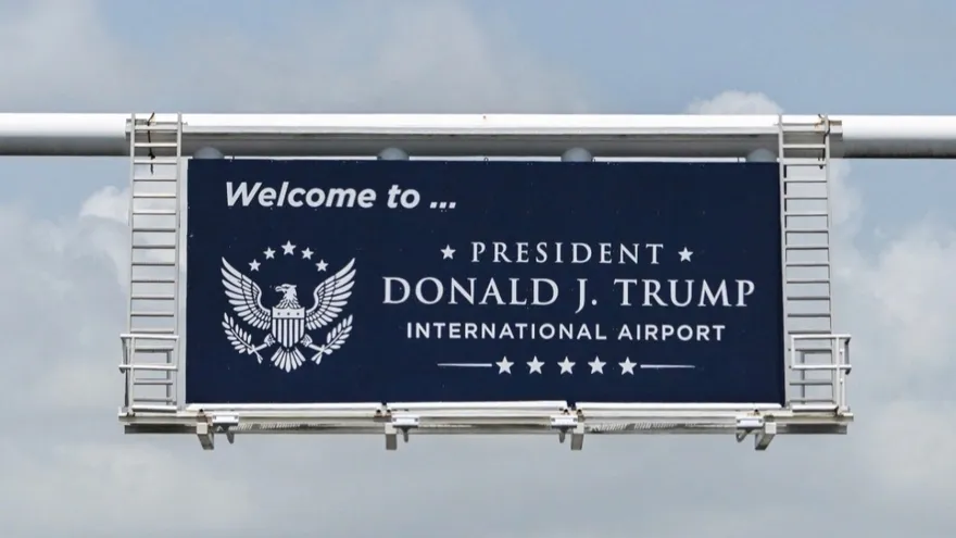 Aeropuerto Internacional Presidente Donald J. Trump (DJT)