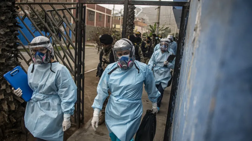 Pandemia puede llevar a 100 millones de personas a extrema pobreza, advierte presidente del BM