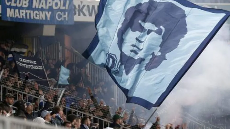 El Nápoles dejó a Higuaín y Albiol, tras la furia de los hinchas