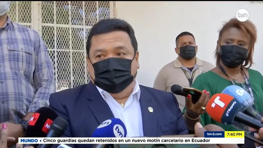 Exprocurador Ulloa puede ser citados por las fiscalías de Familia