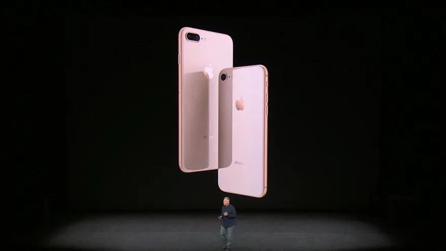 Apple celebra décimo aniversario de su smartphone con iPhone X