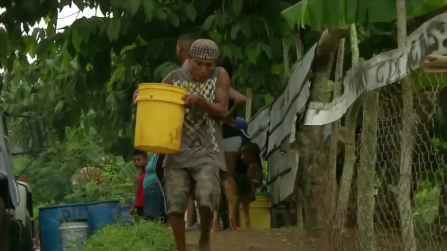 Residentes en San Antonio se quejan por falta de agua potable
