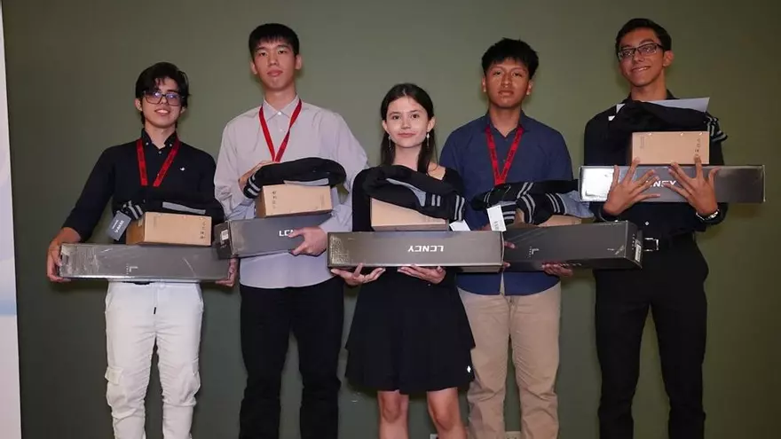 Cinco jóvenes representarán a Panamá en la Olimpiada Latinoamericana de Astronomía y Astronáutica en Brasil.