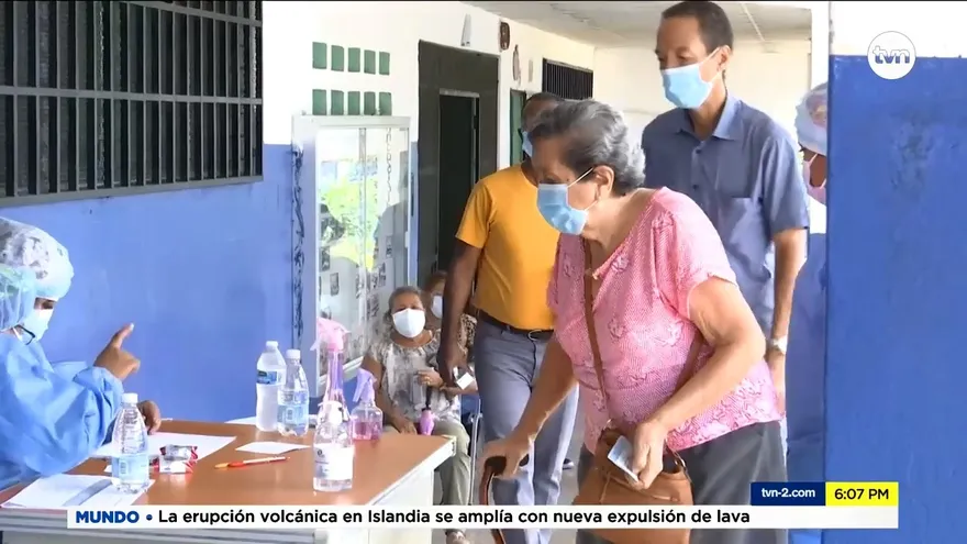 Segundo día de vacunación en San Miguelito